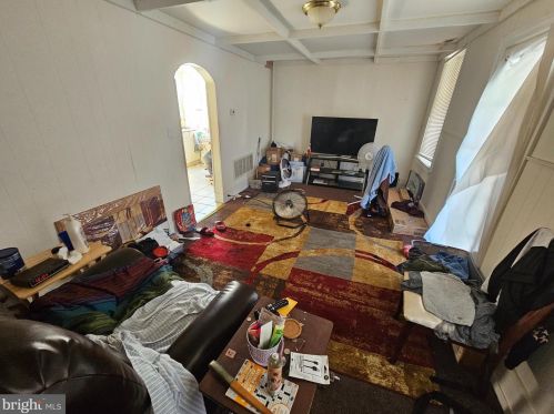 611 Main St, Norristown PA  19401-4556 exterior