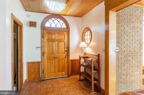 1851 Redwood Ter, Washington, DC 20012-1022
