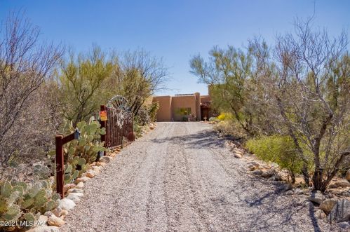 1510 Chula Vista Rd, Tucson, AZ 85718-1112