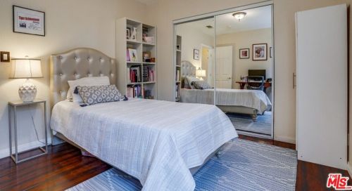 8549 Alameda St, Downey CA 90242-2621 exterior