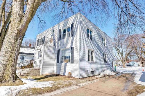 1243 Berner St, Green Bay, WI 54302-1505