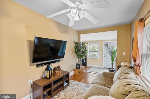 617 2nd Ave, West Deptford NJ  08096-6613 exterior