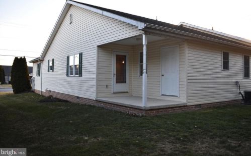 359 Nova Dr, Upton PA  17225-1545 exterior