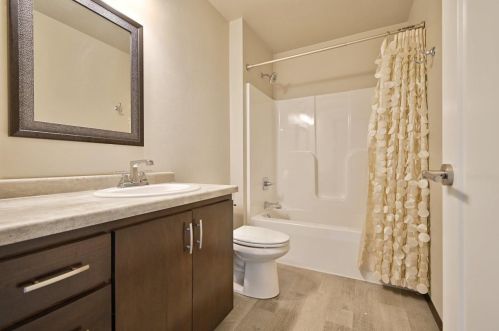 201 Van Buren St, Green Bay WI  54301-4827 exterior