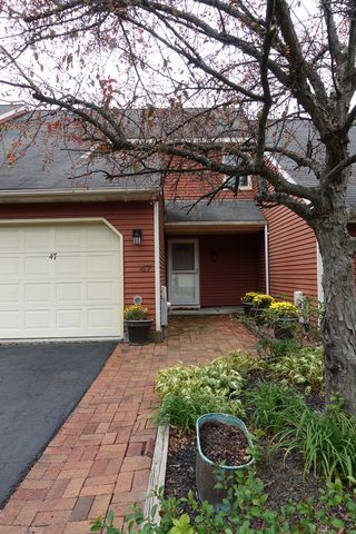 47 Commonwealth Dr, Bethlehem Center, NY 12077-3213