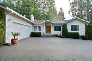 2020 215 Pl, Redmond WA  98074-4220 exterior