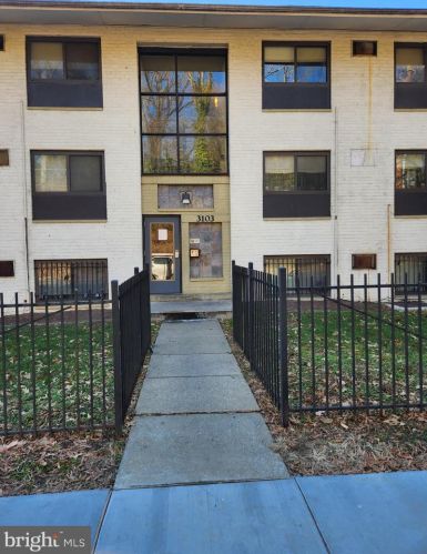 3103 Naylor Rd, Washington, DC 20020-1678