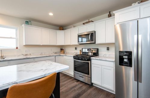 292 Autumn Crest Ln, Lake Mills WI  53551-1951 exterior