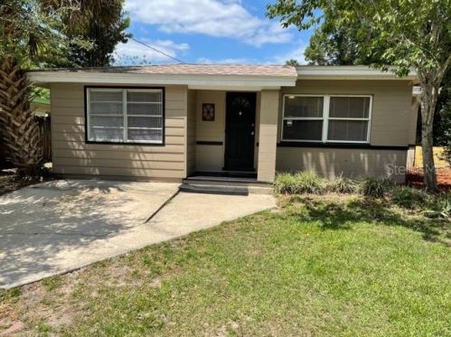 361 Central Ave, Orange City, FL 32763-5121