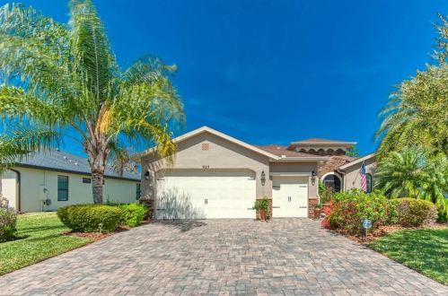 927 Bella Viana Rd, Kissimmee, FL 34759-6108