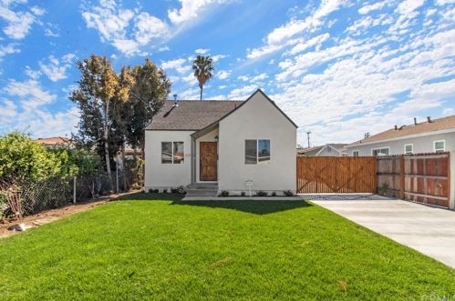 2350 249th St, Lomita, CA 90717-1511