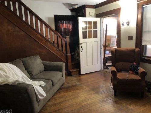129 Lexington Ave, Bloomfield, NJ 07003-5763