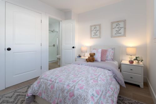 26184 Stanwood Ave, Hayward CA  94544-2736 exterior