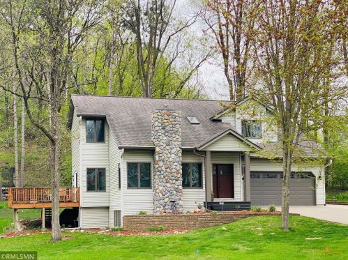 120 Meadow Dr, Hudson WI  54016-1100 exterior