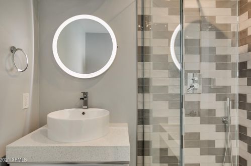 7614 20th St, Phoenix AZ  85020-4703 exterior