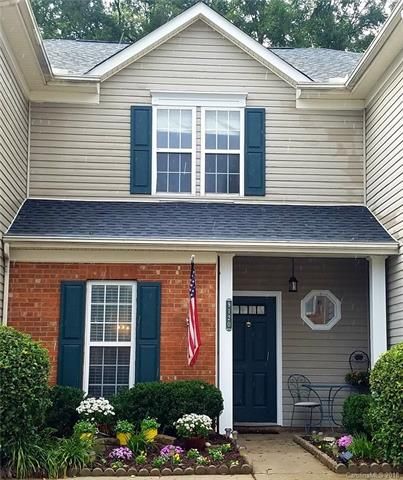 9120 Treyburn Dr, Charlotte, NC 28216-1763