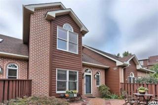 550 Peppercorn Sq, West Enola, PA 17025-2615