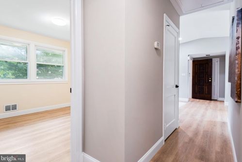 3010 Rosemary Ln, Falls Church VA  22042-1840 exterior