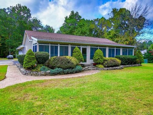 41 Fair Oaks Rd, Middletown, NY 10940-6278