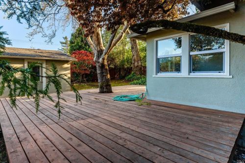 601 Jones St, Ukiah CA  95482-5313 exterior