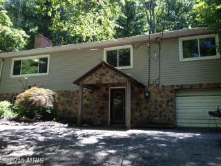 115 Wagner Rd, Fayetteville, PA 17222-8323