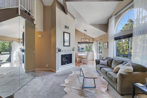 20313 Rue Crevier, Santa Clarita, CA 91351-4861