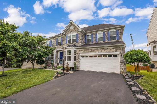 16330 Boatswain Cir, Woodbridge, VA 22191-3077
