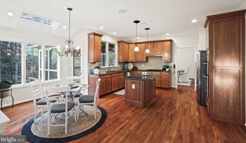 3211 Winter Sun Ter, Herndon VA  20171-1939 exterior