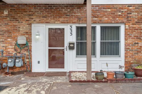 335 Hunting Creek Rd, Canonsburg, PA 15317-2372