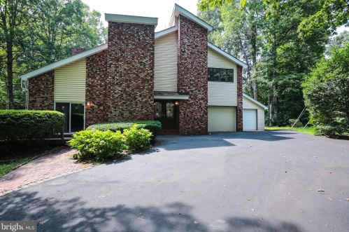 111 Chesterfield Ct, Locust Grove, VA 22508-5212