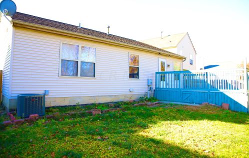 8166 Chapel Stone Rd, Blacklick OH  43004-9229 exterior