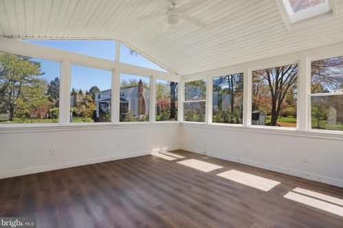 10624 Cavalcade St, Great Falls VA  22066-2427 exterior