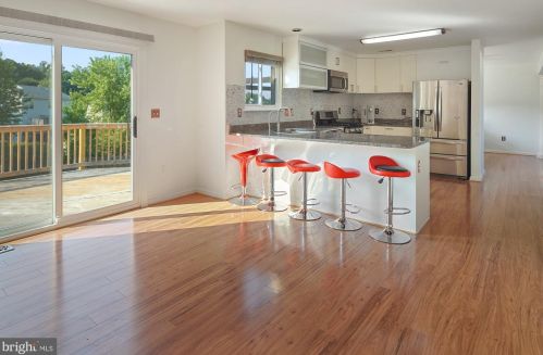 5762 Ralston Ct, Woodbridge VA  22193-3761 exterior