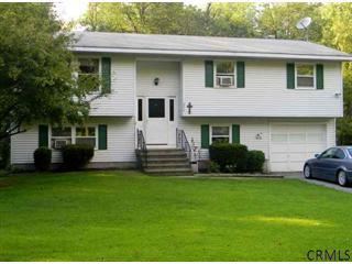 274 Old Post Rd, Ballston Spa, NY 12020-4000