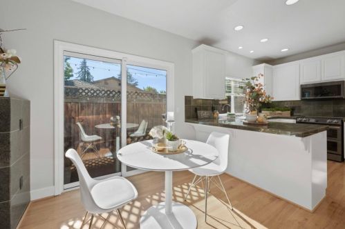 861 Apricot Ave, Campbell CA  95008-3268 exterior