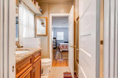 505 Alexander St, Glendale CA 91203-1621 exterior