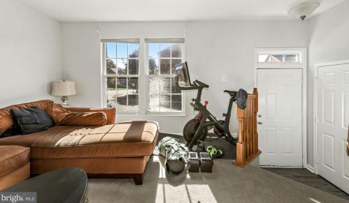 12810 Silvia Loop, Woodbridge VA  22192-5091 exterior