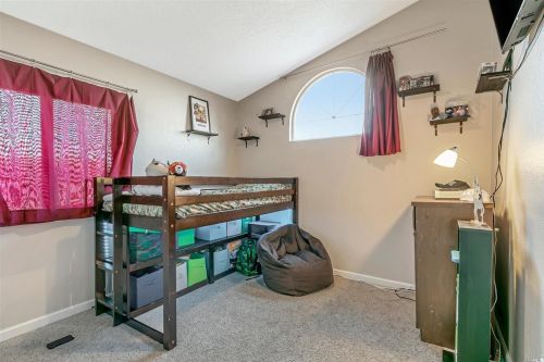 166 Buttercup Cir, Vacaville CA  95687-7319 exterior