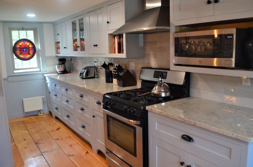 38 Water St, Bradford NH  03221-3318 exterior