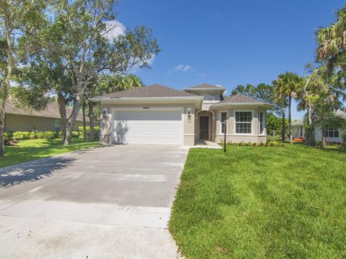 3906 58th Cir, Vero Beach FL  32966-6522 exterior