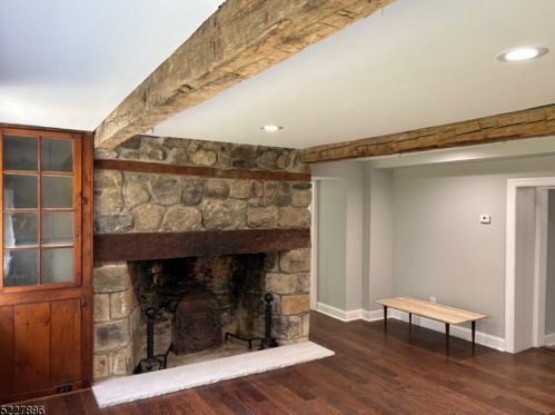 5 Pierson Ln, Oxford NJ  07863-3278 exterior