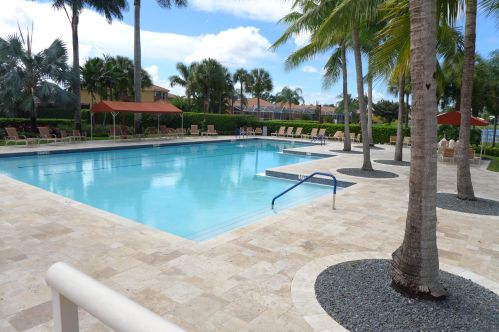 6806 Newport Lk Cir, Boca Raton FL 33496-3004 exterior