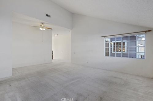 11690 Lakewood Blvd, Downey CA  90241-5272 exterior