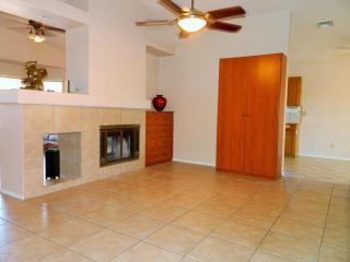 4025 Cielo Grande, Glendale, AZ 85310-4058