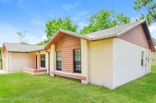 4200 Skyway Dr, Cocoa, FL 32927-8661
