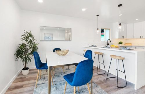 7742 Shorewood Dr, San Diego CA  92114-6047 exterior