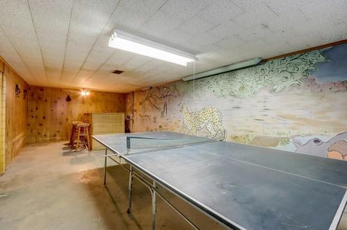 4003 52, Milwaukee WI 53220-2608 exterior