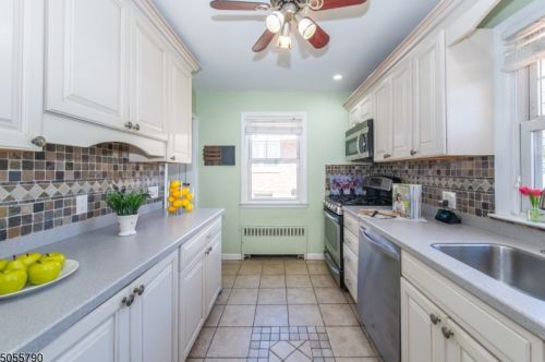 16 Nelson Pl, Nutley NJ  07110-2915 exterior