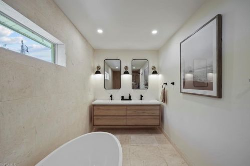 300 Country Clb Dr, Naples FL 34110-1144 exterior