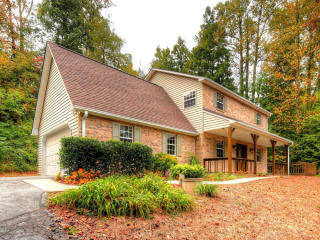 804 Summit Farm Ln, Hendersonville, NC 28739-9730